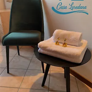 casa-loredana-graziosa-casa-vacanze-sul-lago-di-garda.hotelinveneto.com/
