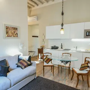 Appartamento Oltrarno's Sweet Rose - Free Parking!, Firenze
